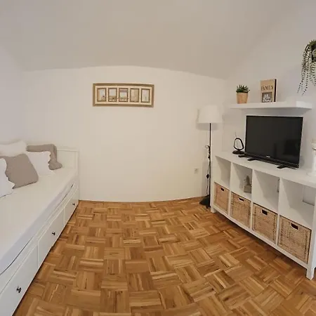 Luka * Posedarje